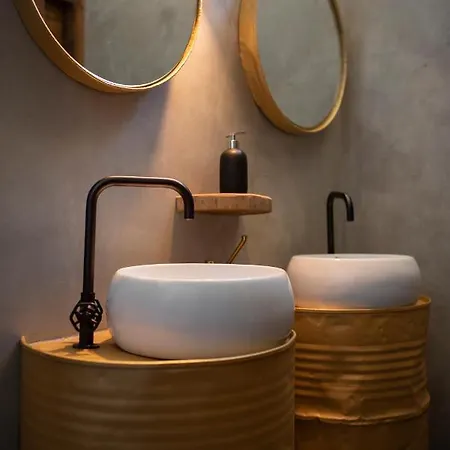 Quinta Do Ragal مزرعة للإقامة *